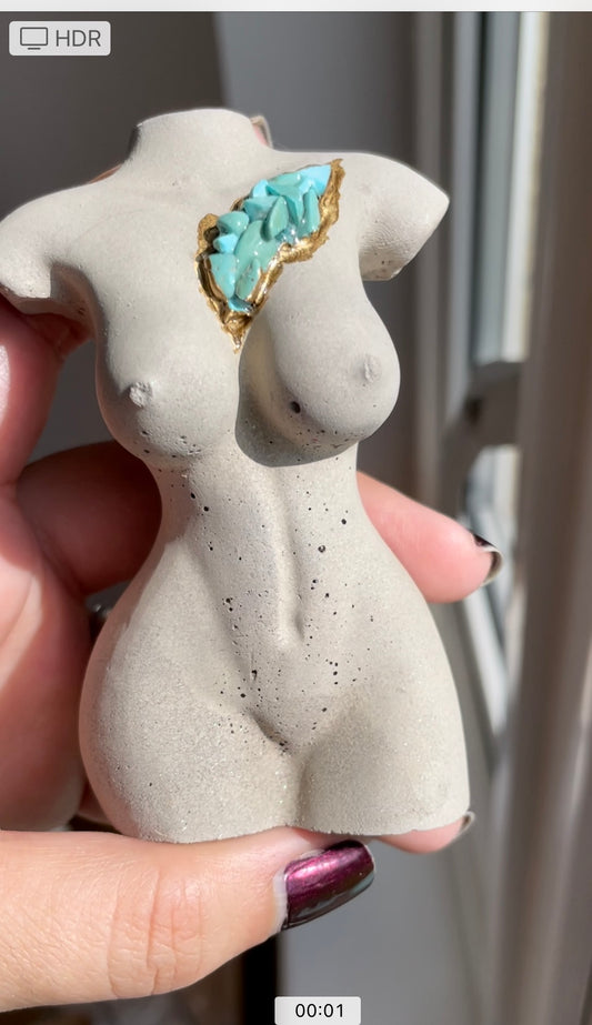 Pearlised Turquoise Gold Concrete Body Ornament